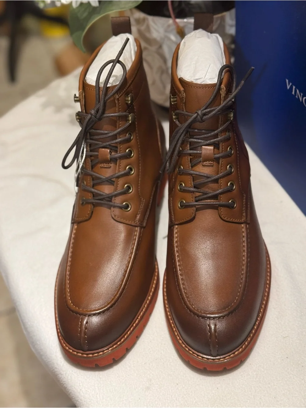 Vince Camuto Men’s Chestnut Brown Leather Chukka Boots S 10 NIB